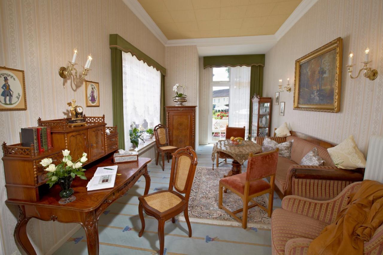 Hotelhaus Ritter Бад-Пирмонт Экстерьер фото
